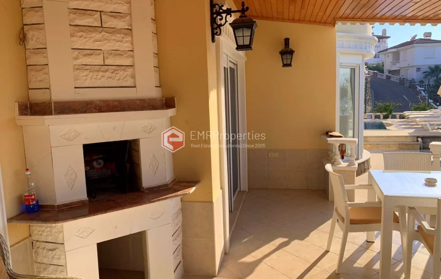 Premium samostojeca vila sa 4 spavace sobe na prodaju u Kargicaku