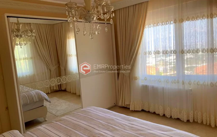 Premium samostojeca vila sa 4 spavace sobe na prodaju u Kargicaku