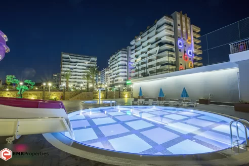 Spacious penthouse duplex with fully furnished and sea view for sale in Avsallar