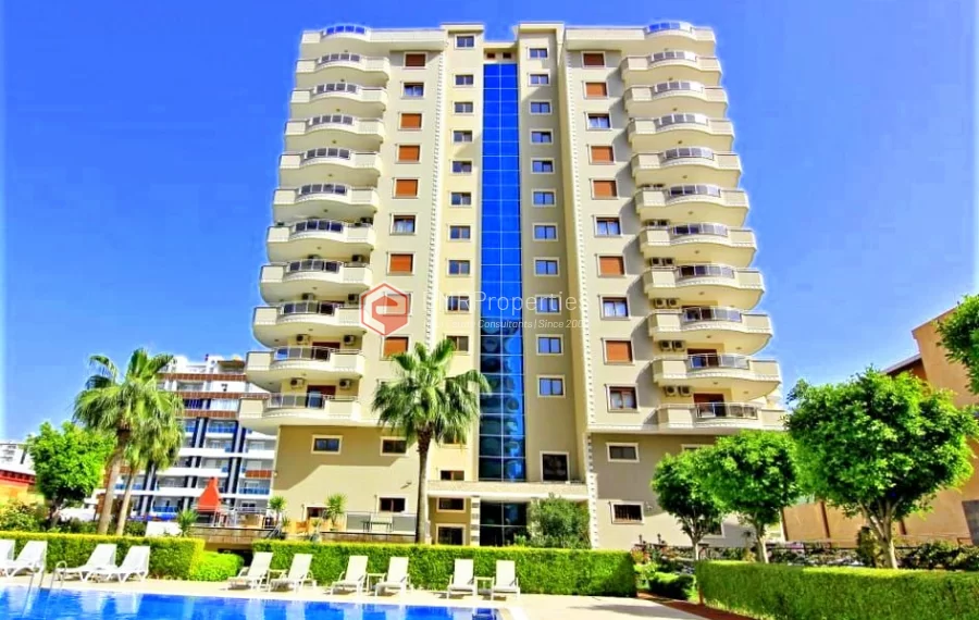 Luksuzni penthouse sa 4 spavace sobe sa velikom terasom i panoramskim pogledom na prodaju u Mahmutla