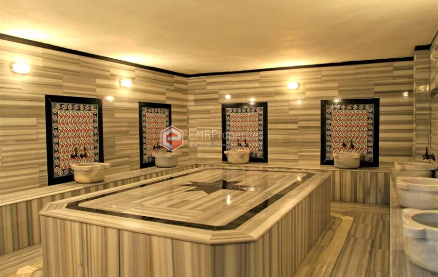 Luksuzni penthouse sa 4 spavace sobe sa velikom terasom i panoramskim pogledom na prodaju u Mahmutla