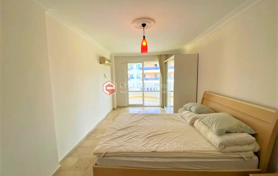Bright and spacious 4 bedroom duplex penthouse for sale in Tosmur