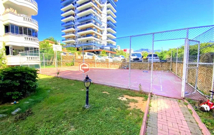 Bright and spacious 4 bedroom duplex penthouse for sale in Tosmur