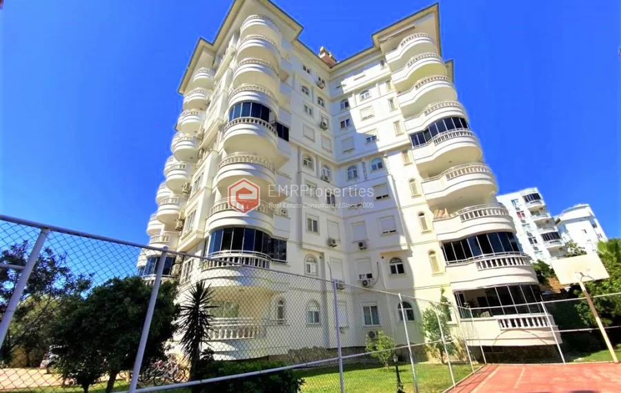 Bright and spacious 4 bedroom duplex penthouse for sale in Tosmur