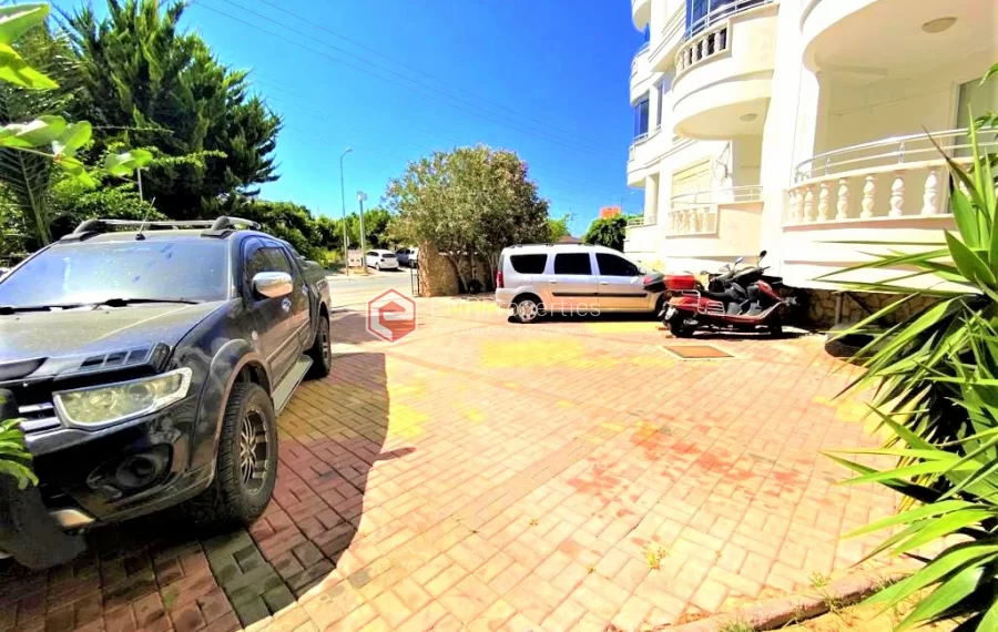 Bright and spacious 4 bedroom duplex penthouse for sale in Tosmur