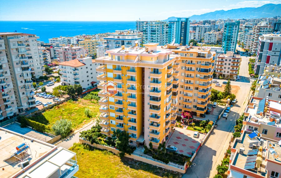 Пентхаус-дуплекс с 4 спальнями и видом на море на продажу в Махмутларе