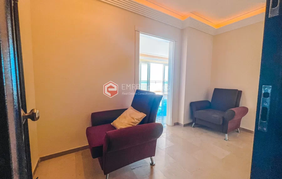 Пентхаус-дуплекс с 4 спальнями и видом на море на продажу в Махмутларе