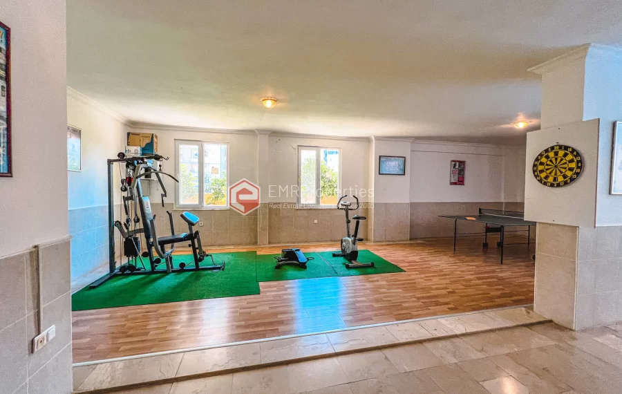 Пентхаус-дуплекс с 4 спальнями и видом на море на продажу в Махмутларе