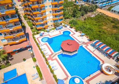 Продается квартира с видом на море в 50 м от моря в современном комплексе в Махмутларе