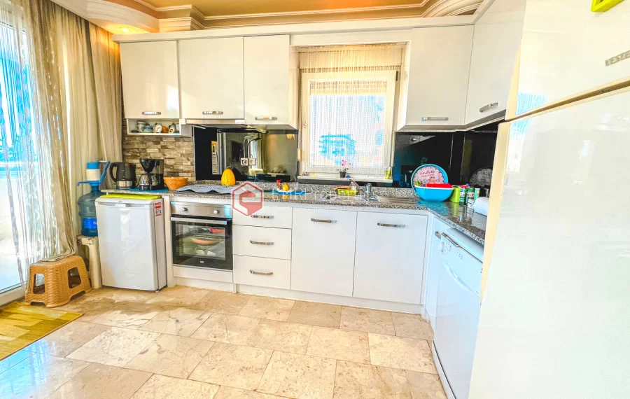 Prodaje se stan sa pogledom na more 50 m od mora u modernom kompleksu u Mahmutlaru