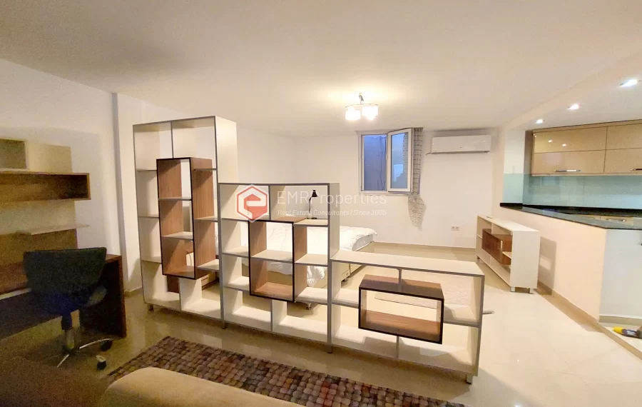 Роскошная двухуровневая вилла с 2 спальнями и прекрасным видом на природу и море.