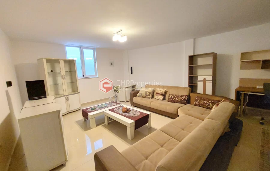 Роскошная двухуровневая вилла с 2 спальнями и прекрасным видом на природу и море.