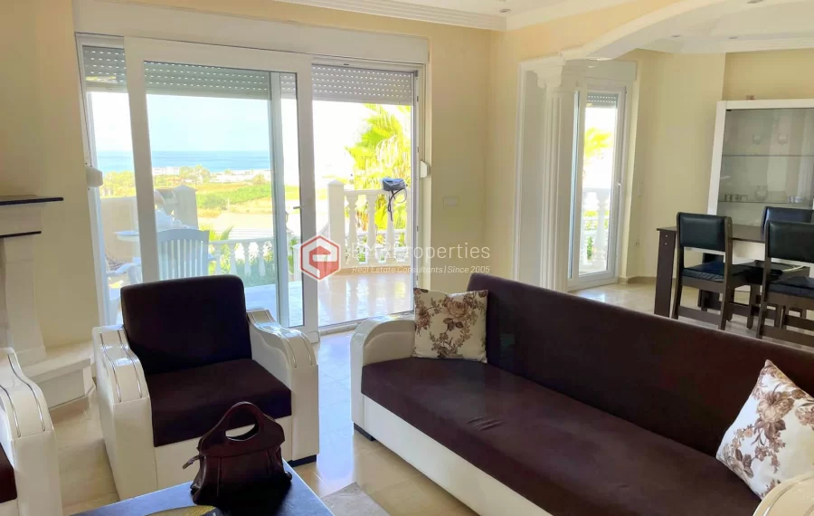 Ruhige, freistehende Villa mit 5 Zimmer, Whirlpool und Kamin zum Verkauf in Demirtasch