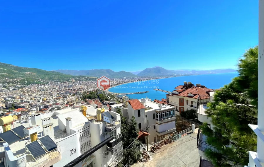 Wunderschöne 3-Zimmer-Wohnung mit Panoramablick in der Burg von Alanya zu verkaufen