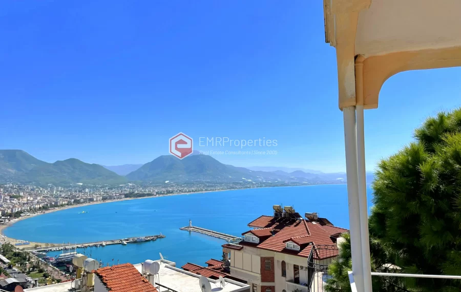 Wunderschöne 3-Zimmer-Wohnung mit Panoramablick in der Burg von Alanya zu verkaufen