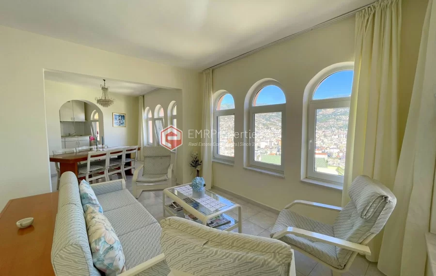 Wunderschöne 3-Zimmer-Wohnung mit Panoramablick in der Burg von Alanya zu verkaufen