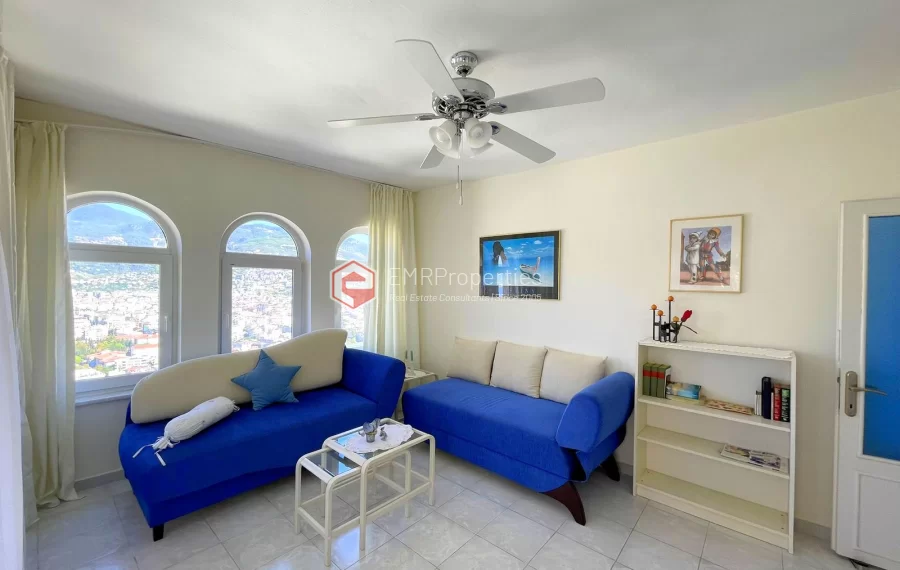 Wunderschöne 3-Zimmer-Wohnung mit Panoramablick in der Burg von Alanya zu verkaufen