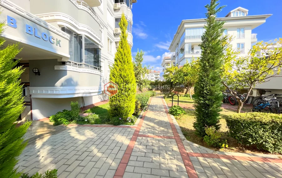 Roomy 2 bedroom apartment with social facility for sale in Oba