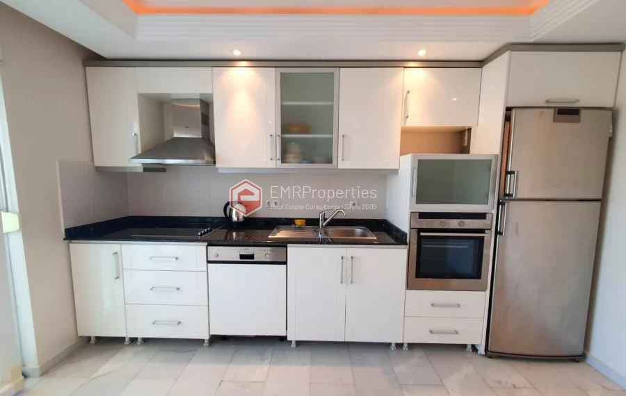 Predivan stan prvi red do mora na prodaju u Tosmuru, Alanji