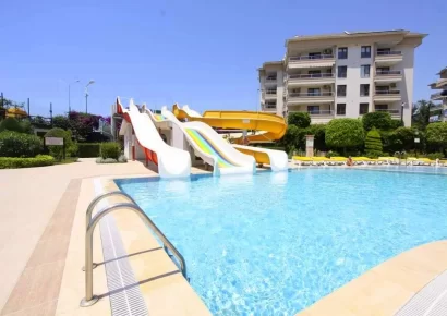 Wunderschöne 3 Zimmer Wohnung am Meer zum Verkauf in Tosmur Alanya