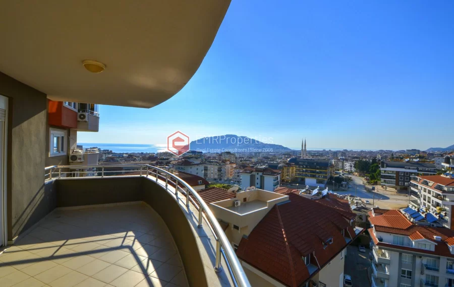 Продается современная 2-комнатная квартира с видом на море и замок в Джикджилли.