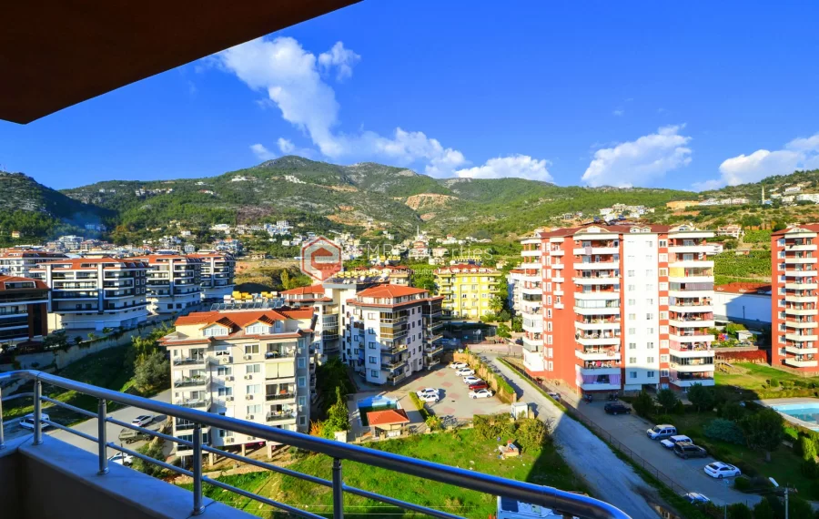 Продается современная 2-комнатная квартира с видом на море и замок в Джикджилли.