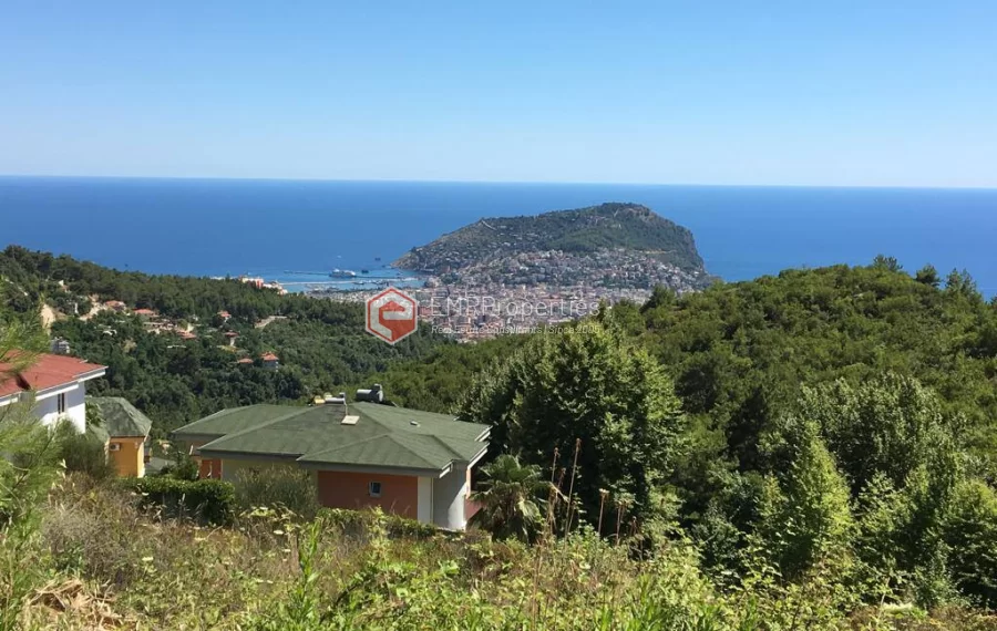 Moderne und ultraluxuriöse Villen mit 3 und 4 Schlafzimmern zum Verkauf in Tepe