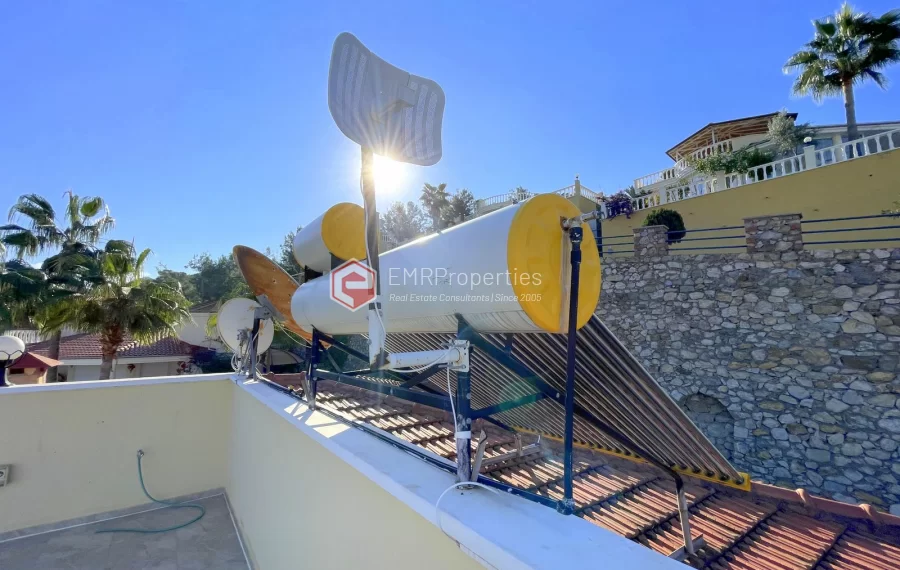 Freistehende Villa mit 3 Zimmer zum Verkauf in Kargicak mit Panoramablick