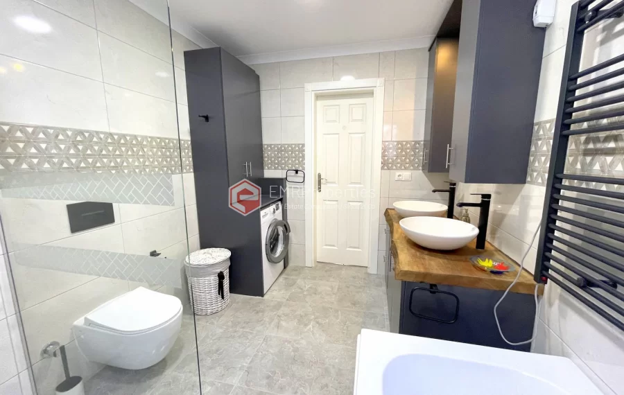 Freistehende Villa mit 3 Zimmer zum Verkauf in Kargicak mit Panoramablick