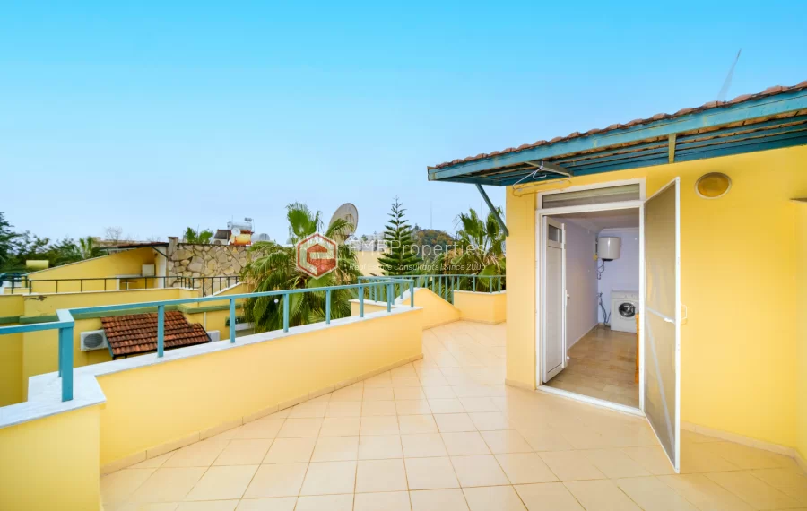 Peaceful 2 bedroom private villa near the sea for sale in Konakli