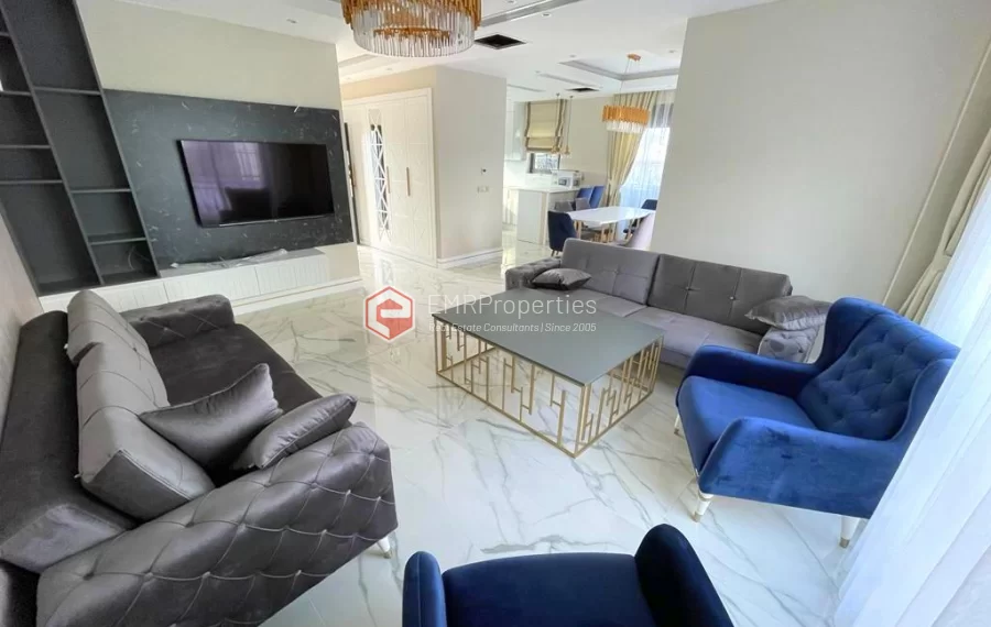Wunderschöne Villa mit 5 Zimmer und Swimmingpool zum Verkauf in Belek