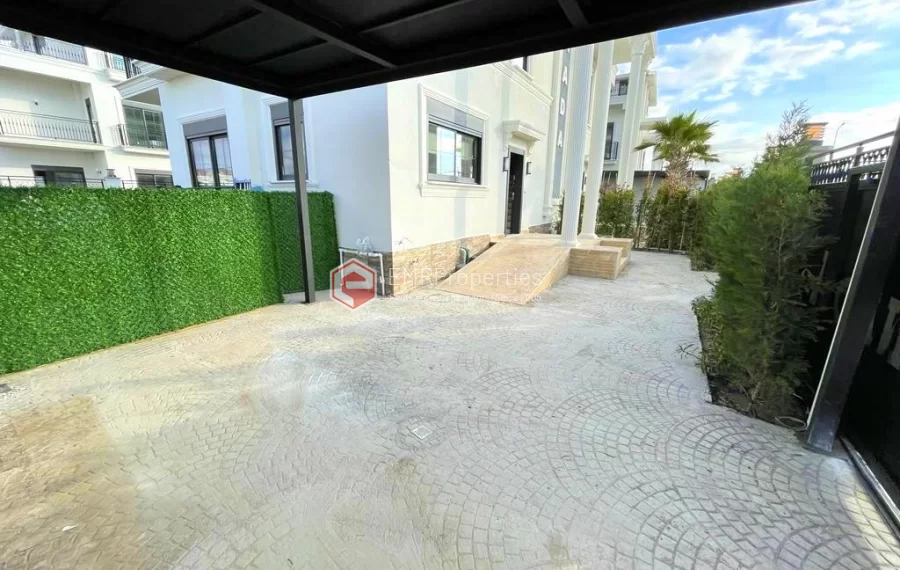 Wunderschöne Villa mit 5 Zimmer und Swimmingpool zum Verkauf in Belek