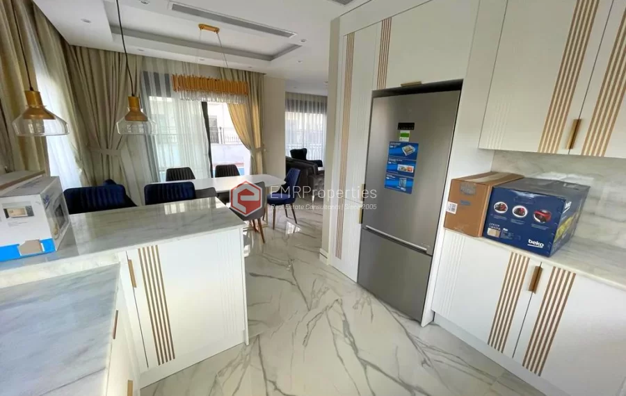 Wunderschöne Villa mit 5 Zimmer und Swimmingpool zum Verkauf in Belek
