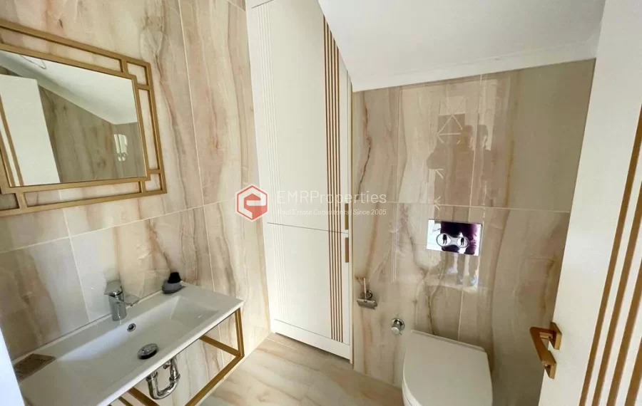 Wunderschöne Villa mit 5 Zimmer und Swimmingpool zum Verkauf in Belek