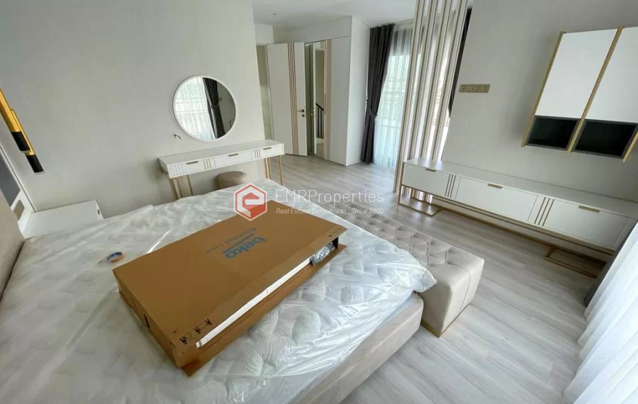 Wunderschöne Villa mit 5 Zimmer und Swimmingpool zum Verkauf in Belek