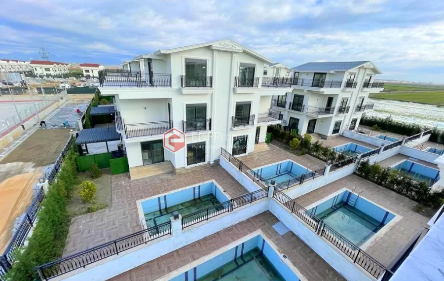 Wunderschöne Villa mit 5 Zimmer und Swimmingpool zum Verkauf in Belek
