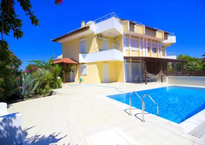 Недорогая тихая вилла с 4 спальнями на продажу в Анталии, Белек