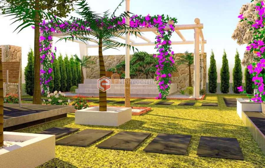 Spacious detached villa only 800 m from the sea for sale in the center of Side