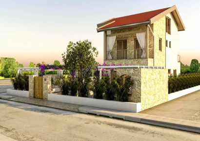 Продается просторная отдельно стоящая вилла всего в 800 м от моря в центре Сиде