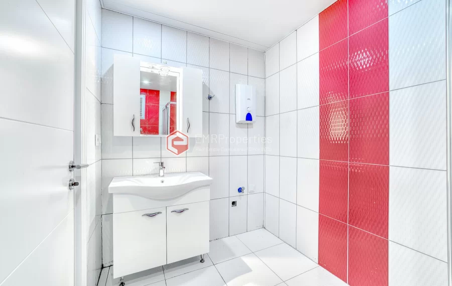 Visokokvalitetan stan sa drustvenim sadrzajima na prodaju u Tosmuru