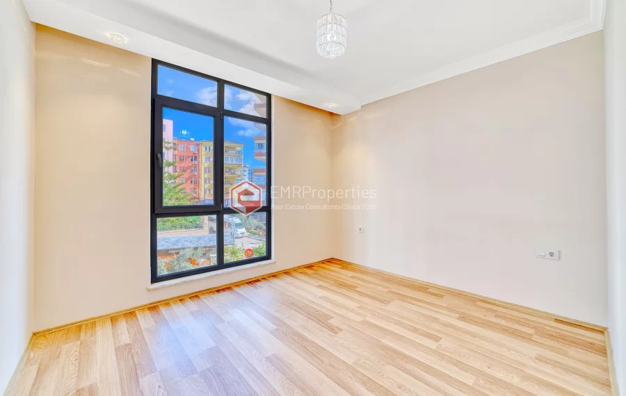 Visokokvalitetan stan sa drustvenim sadrzajima na prodaju u Tosmuru