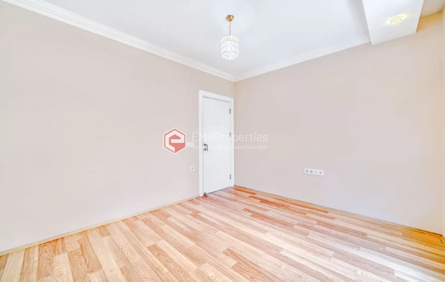 Visokokvalitetan stan sa drustvenim sadrzajima na prodaju u Tosmuru