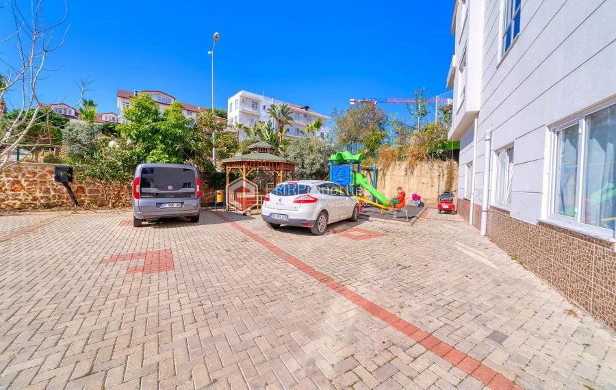 Visokokvalitetan stan sa drustvenim sadrzajima na prodaju u Tosmuru