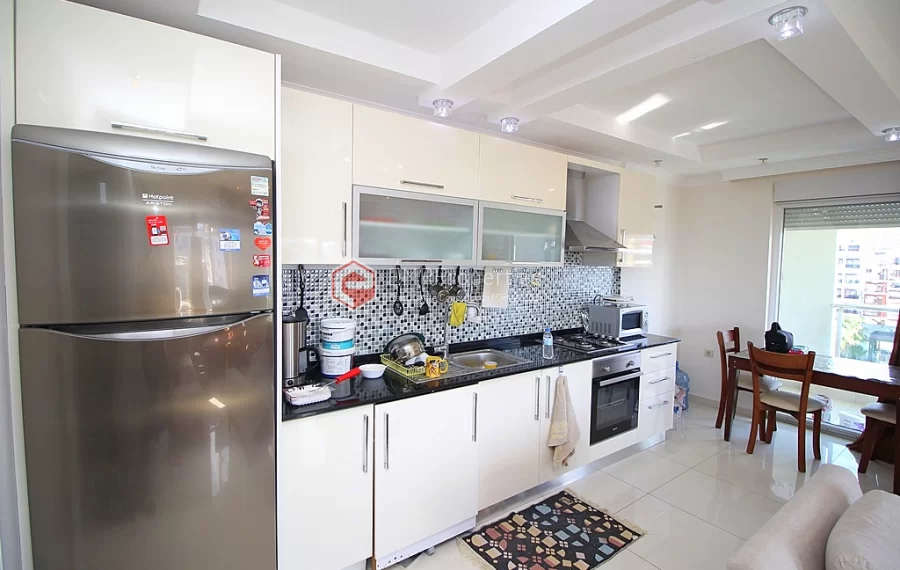 Двухуровневый пентхаус на берегу моря с мебелью на продажу в Кестеле