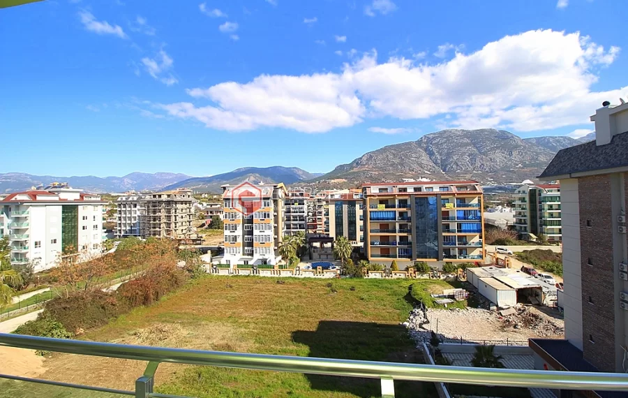 Двухуровневый пентхаус на берегу моря с мебелью на продажу в Кестеле