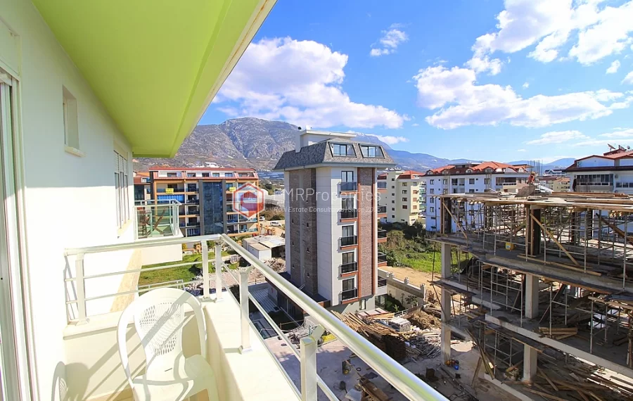 Двухуровневый пентхаус на берегу моря с мебелью на продажу в Кестеле