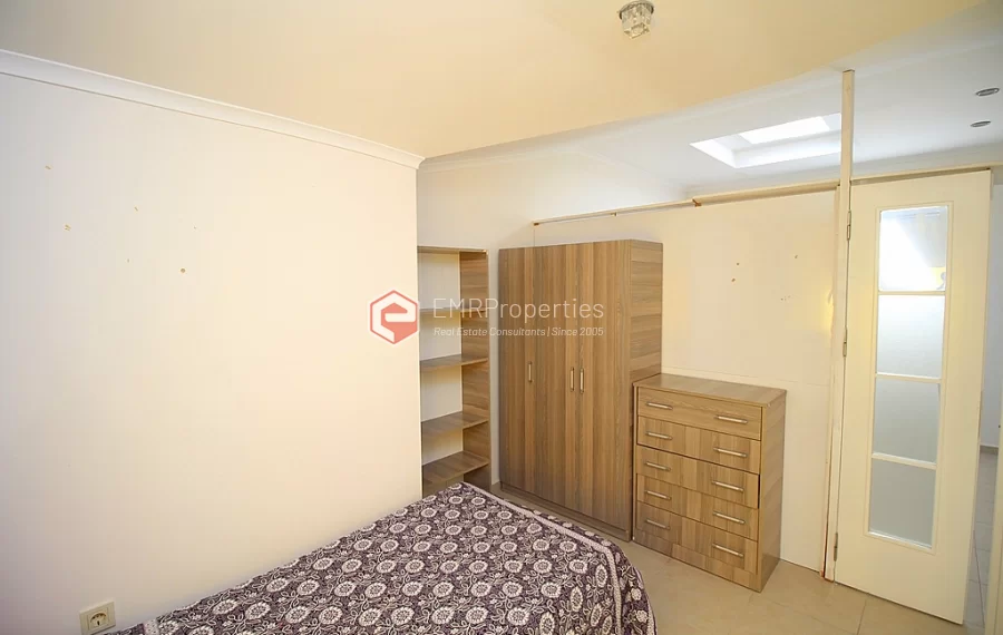 Двухуровневый пентхаус на берегу моря с мебелью на продажу в Кестеле