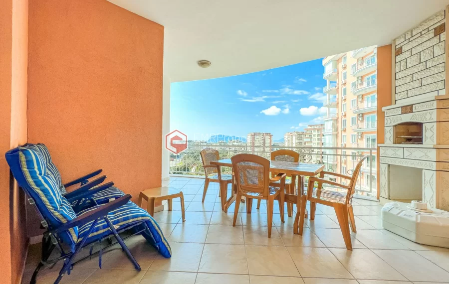 Commodious 2 bedroom apartment with castle view for sale in Tosmur