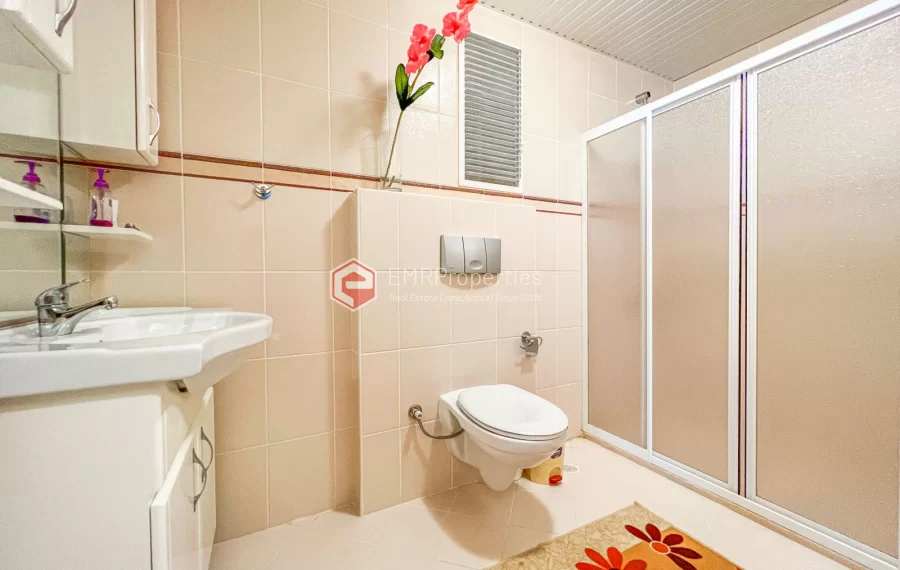 Commodious 2 bedroom apartment with castle view for sale in Tosmur