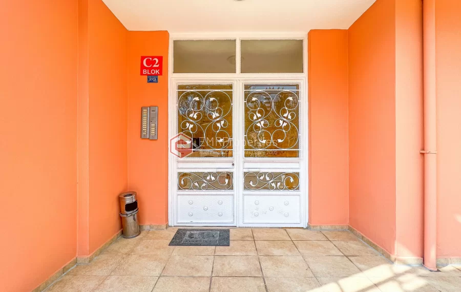 Commodious 2 bedroom apartment with castle view for sale in Tosmur